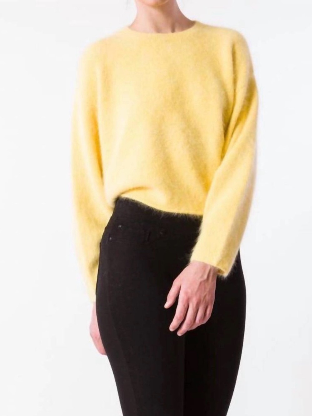 Kerisma Soft Crewneck Sweater in Lemon Custard Size XS